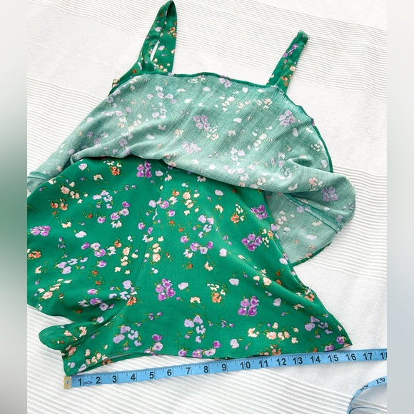 Urban Outfitters Cassie Cutout Romper - Picture 9 of 16